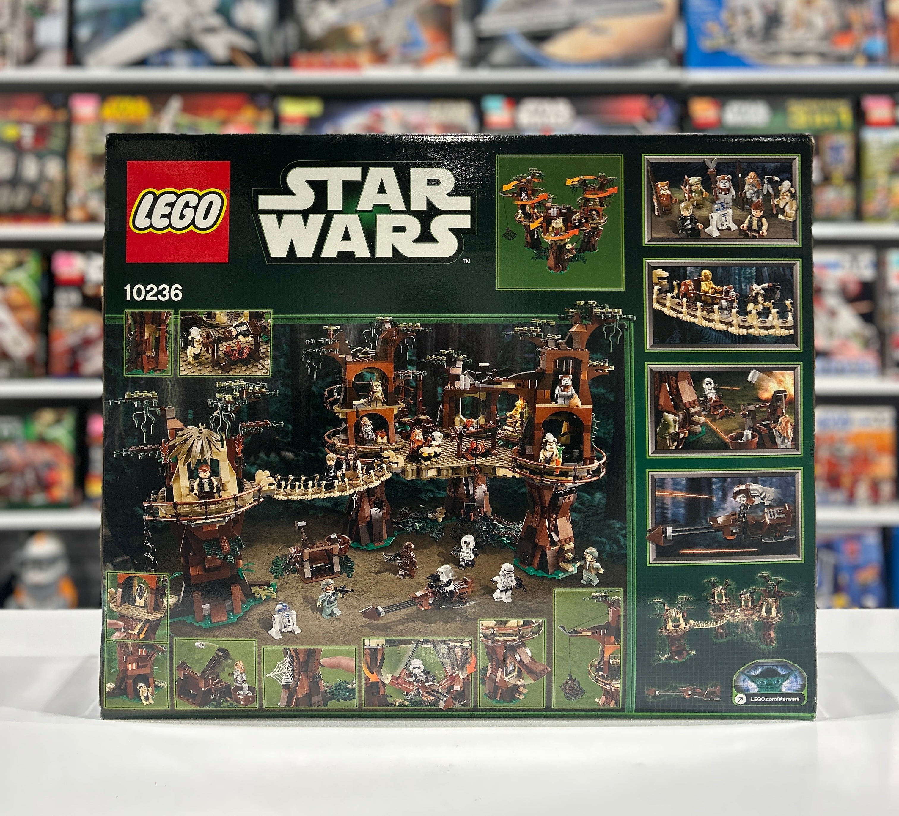 UCS Ewok Village, 10236
