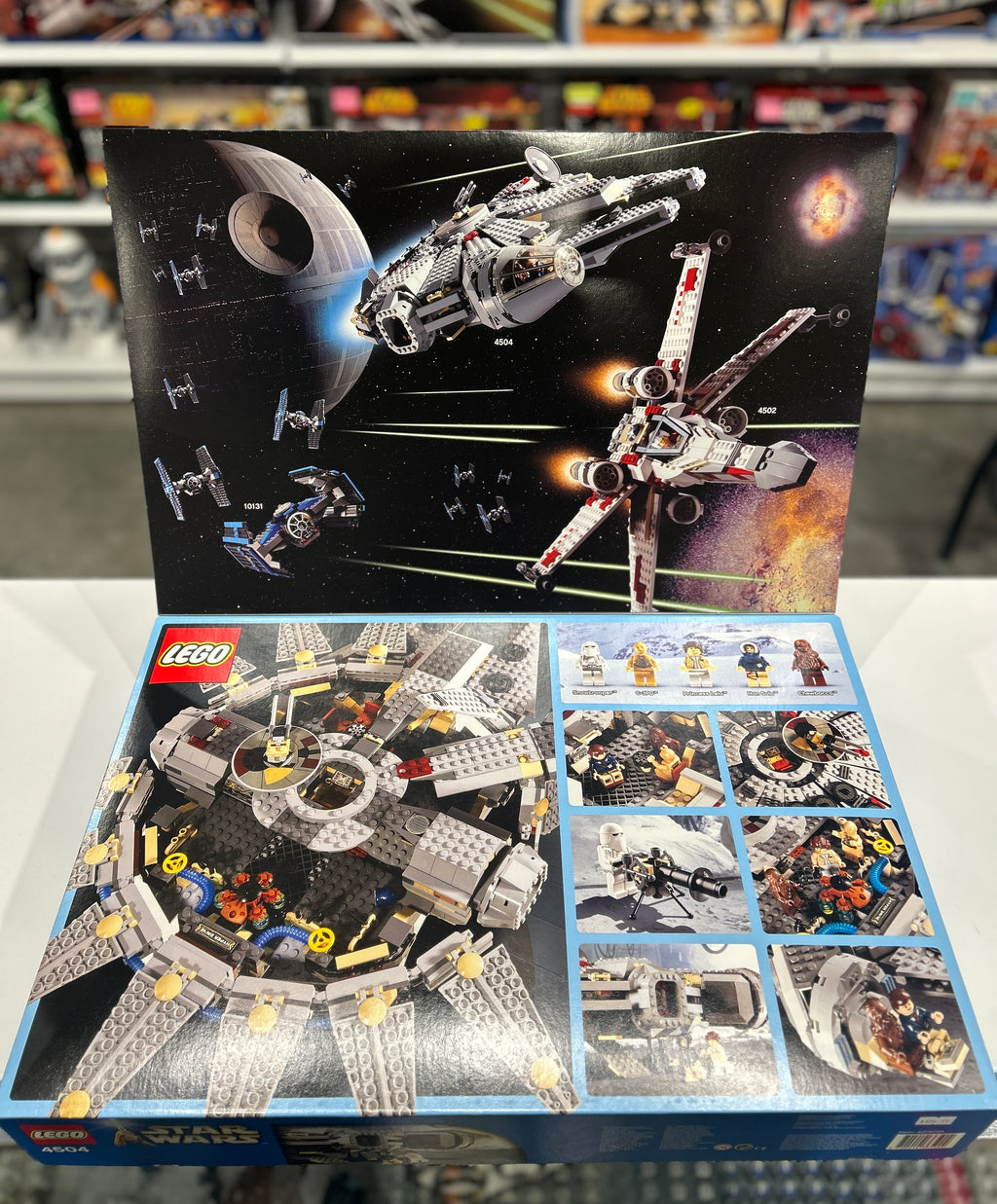 Millennium Falcon (Blue Box), 4504