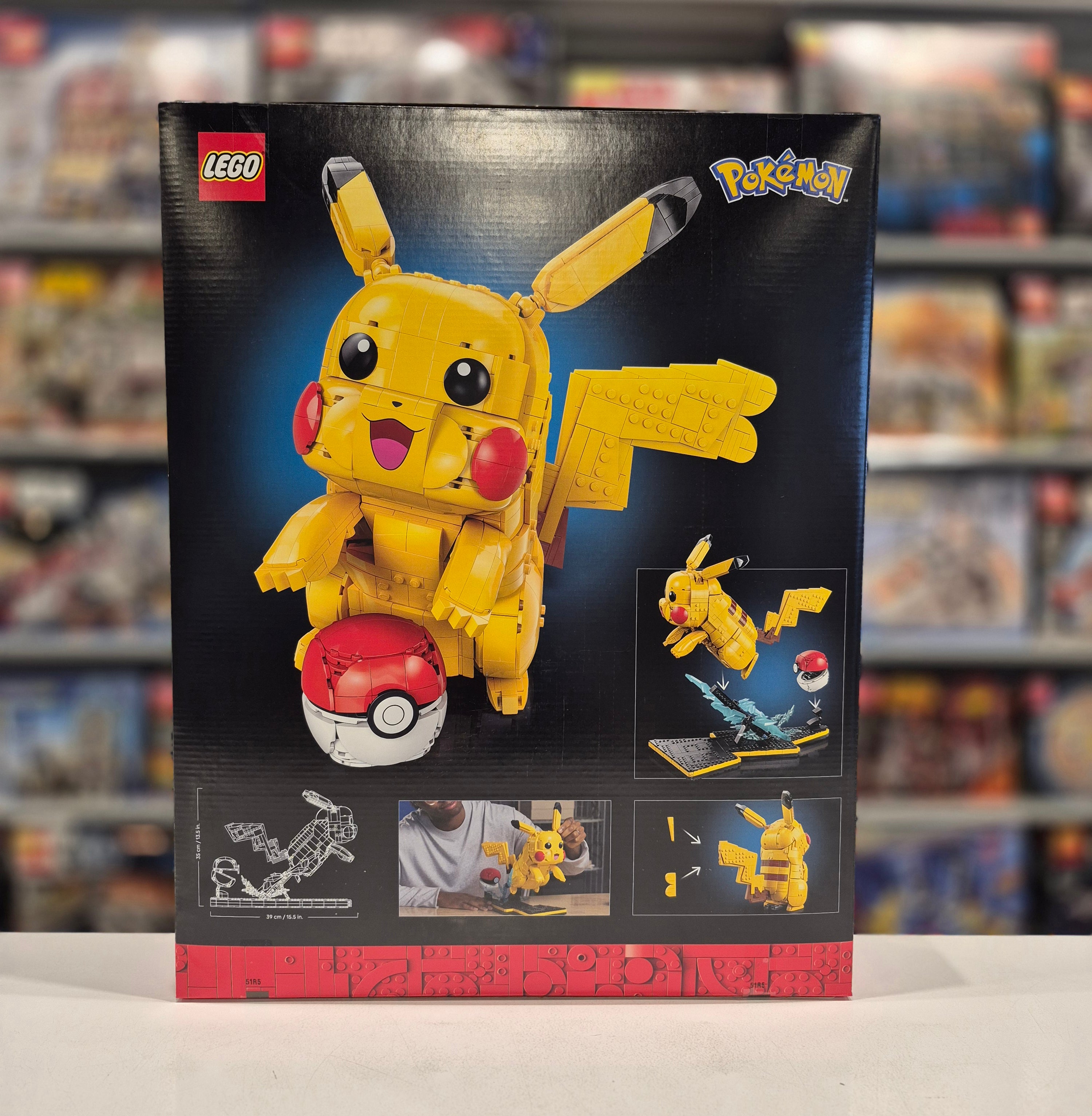 Pikachu and Poke Ball, 72152