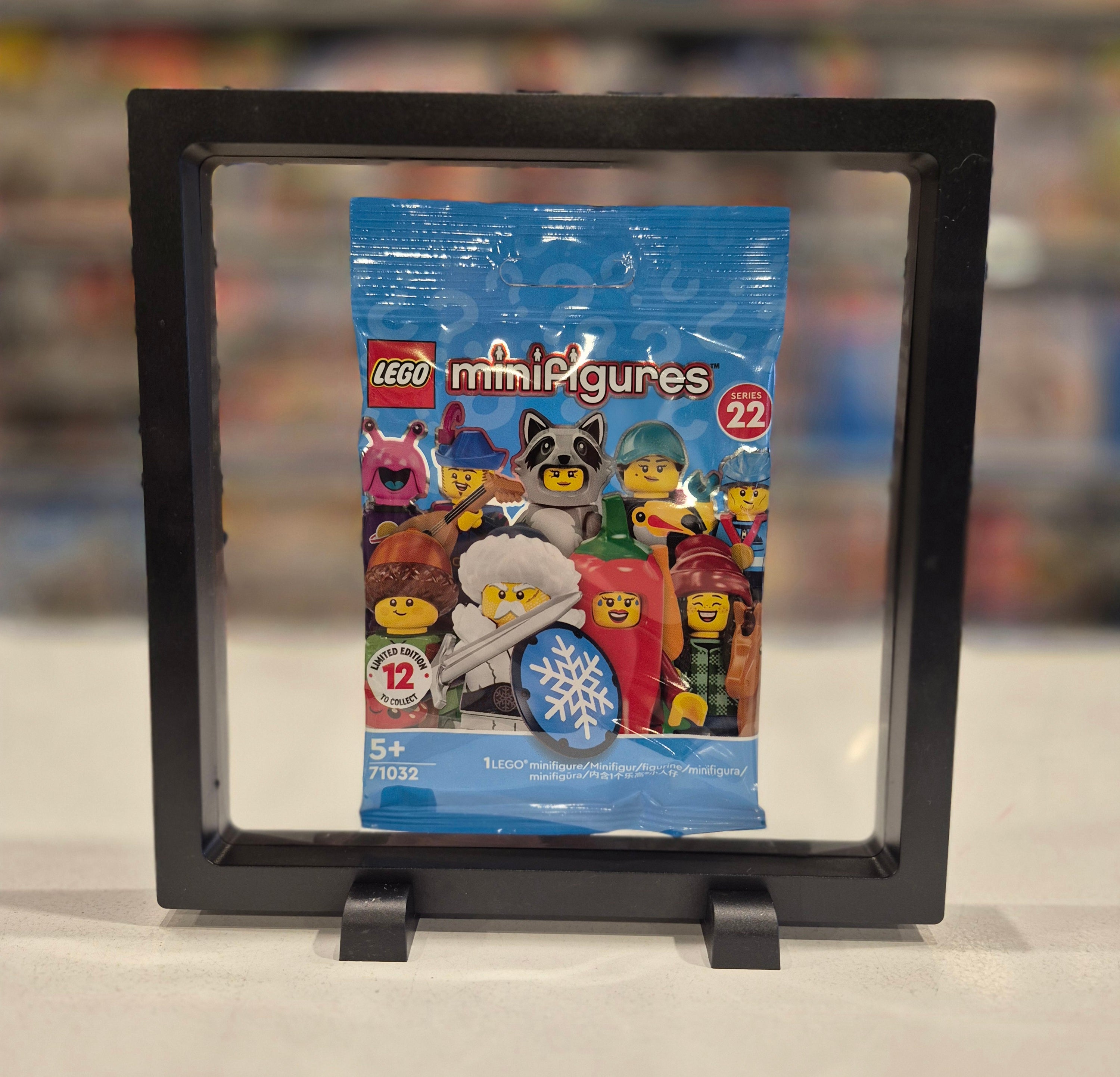 CMF Series 22 Minifigure, 71032