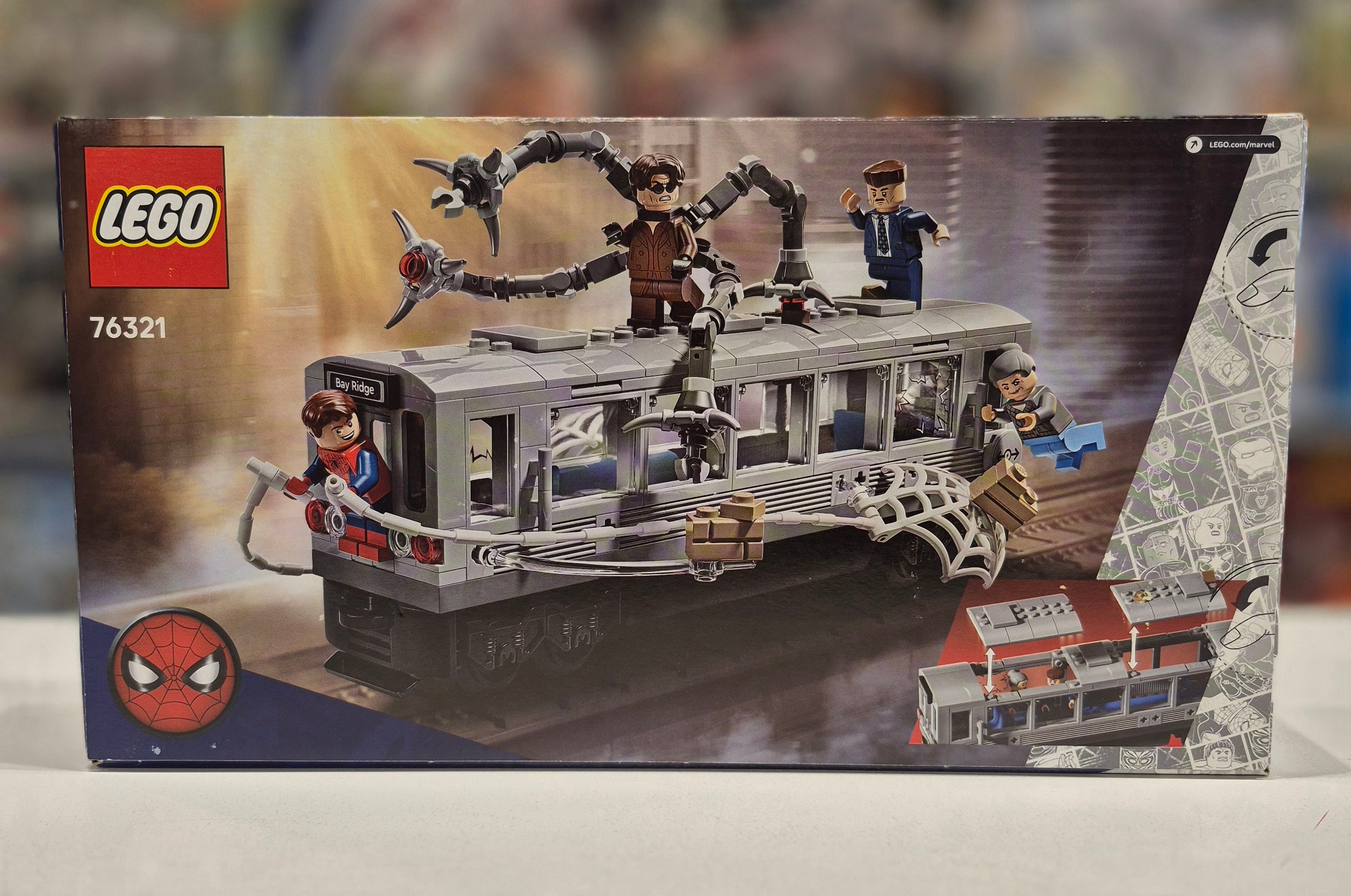 Spider-Man vs. Doc Ock Subway Train Scene, 76321
