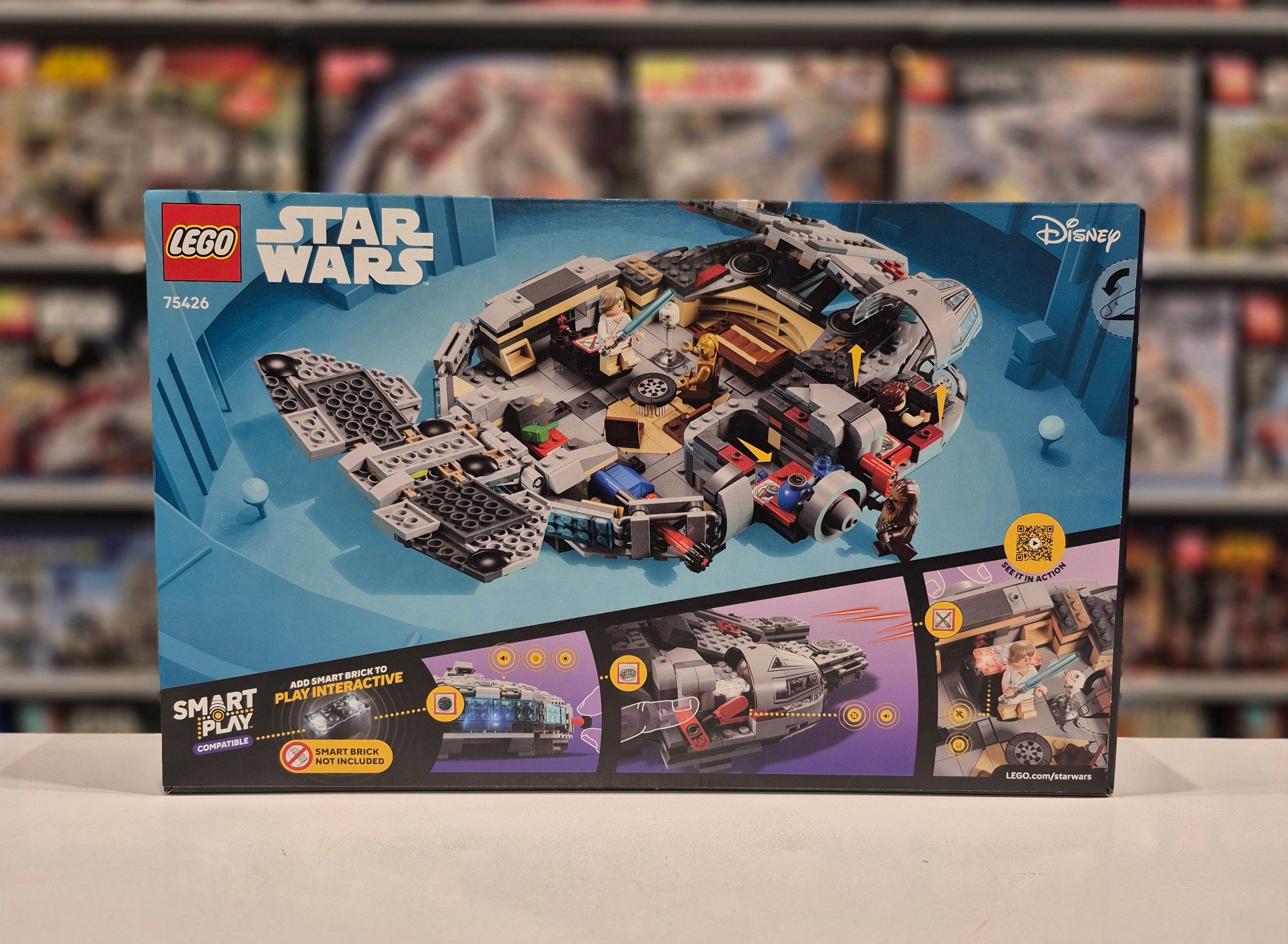 Millennium Falcon, 75426
