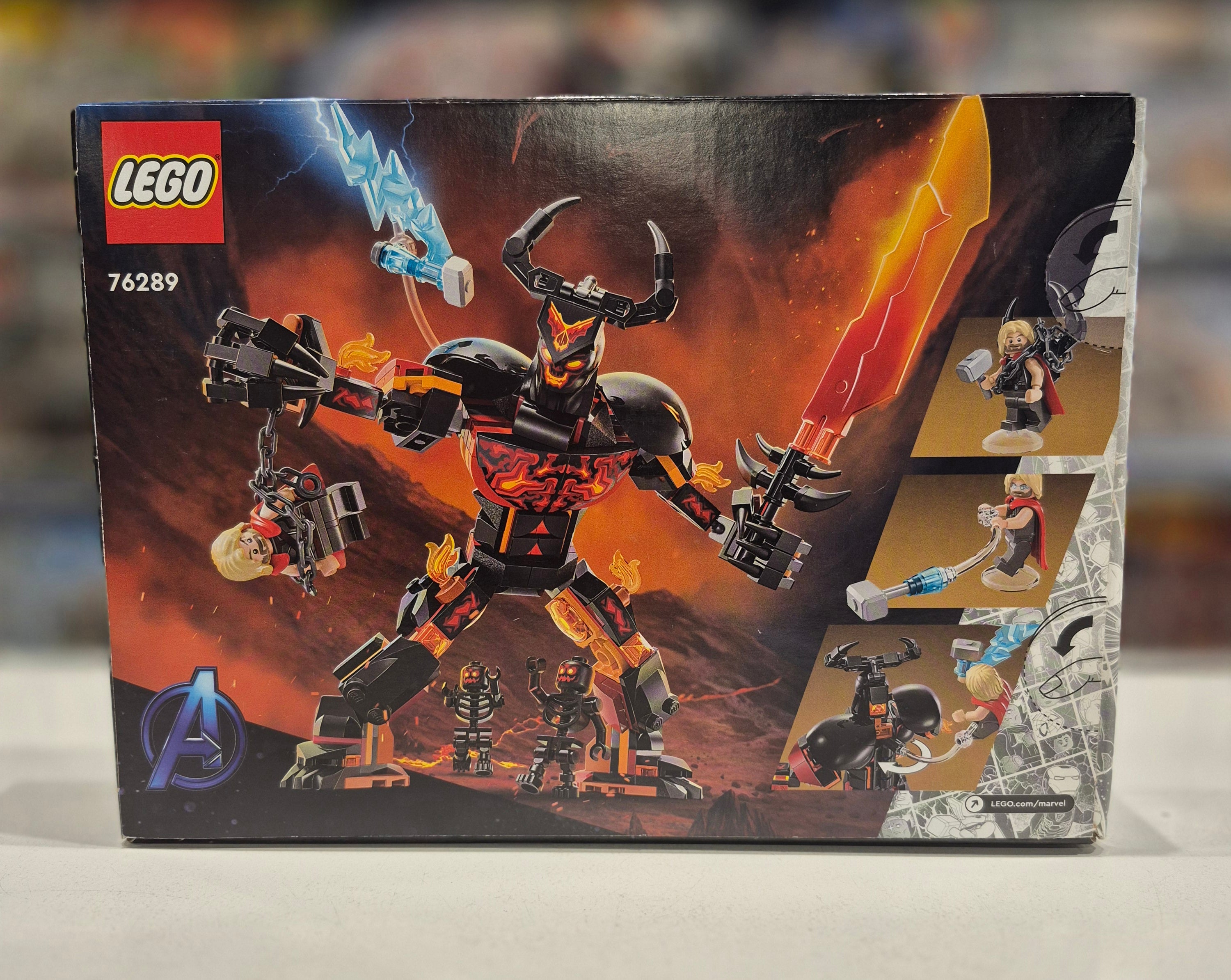 Thor vs. Surtur Construction Figure, 76289